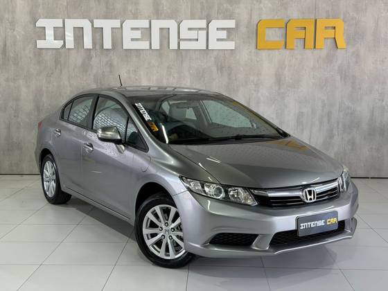 HONDA CIVIC 1.8 LXL SE 16V FLEX 4P AUTOMÁTICO HONDA CIVIC 1.8 LXL SE 16V FLEX 4P AUTOMÁTICO